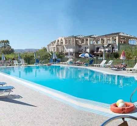 Appart hôtel Plubis Kalamákion