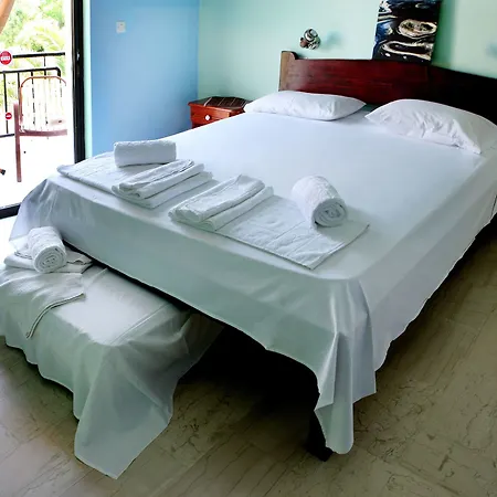 Appart hôtel Plubis 2*